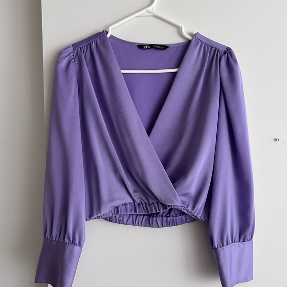 ZARA SATIN DRAPED BLOUSE V-NECK LILAC - Picture 2 of 5